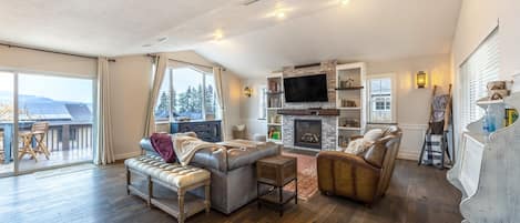 House, 2 Bedrooms | Living area