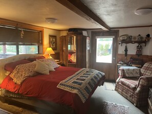 1 habitación, tabla de planchar con plancha, wifi gratis y ropa de cama