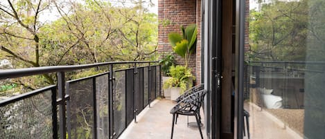 Suite studio de base, vue sur la ville | Terrasse/patio
