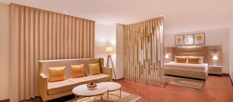 Lemon Tree Hotel, Noida