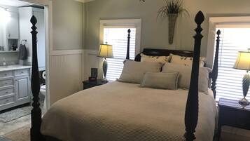 3 Schlafzimmer, Schreibtisch, Bügeleisen/Bügelbrett, WLAN