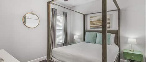 House | 4 bedrooms, individually decorated, individually furnished