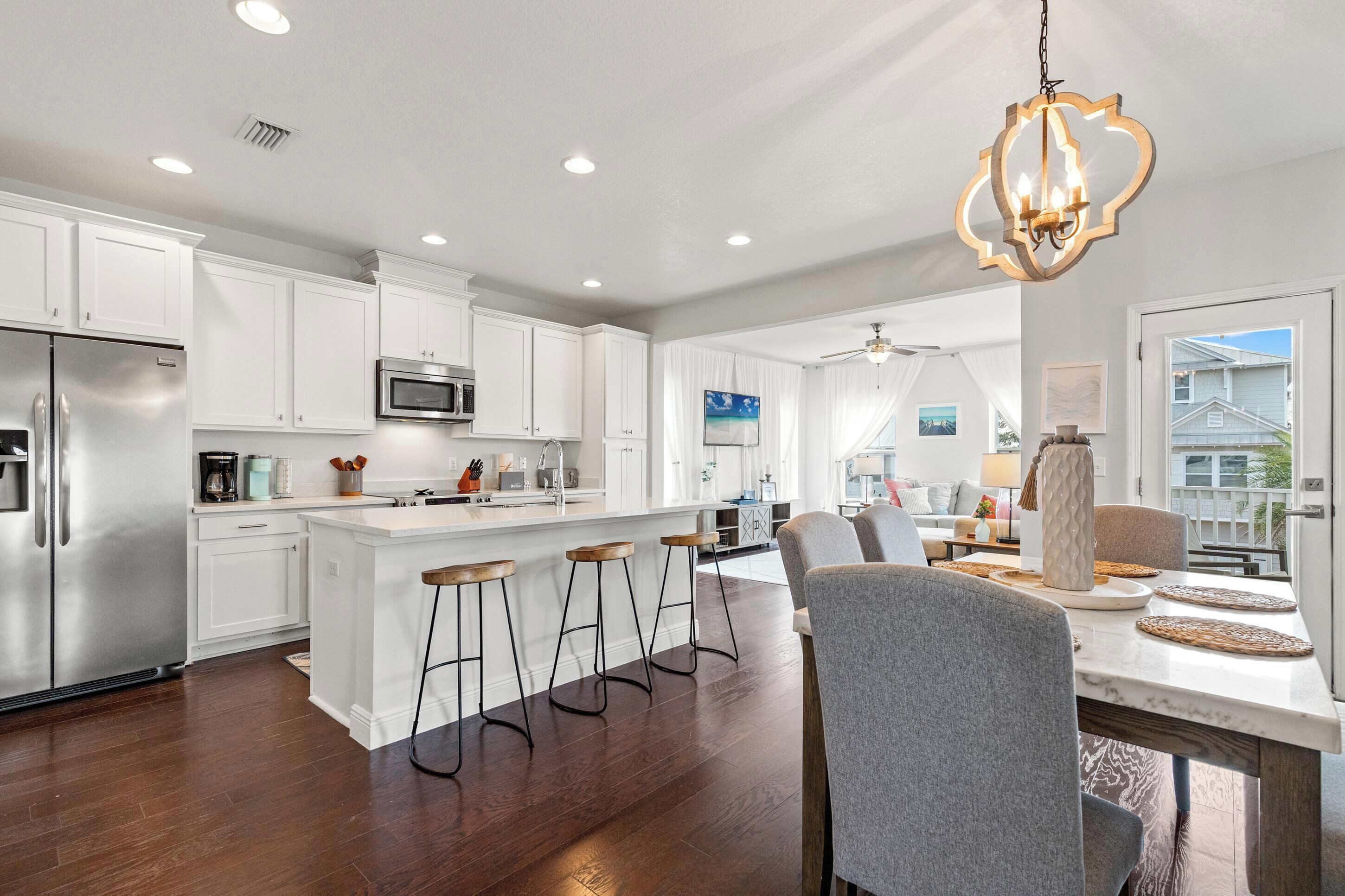 House | In-room dining