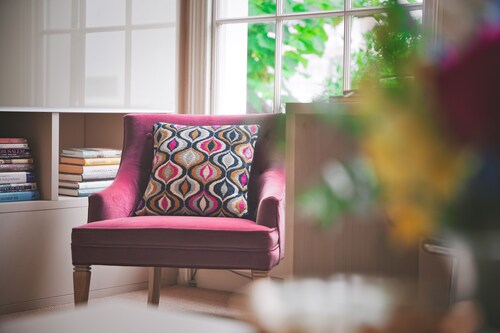 Rare Find: Luxe South Kensington House + Private Garden.  
Booking now for 2026