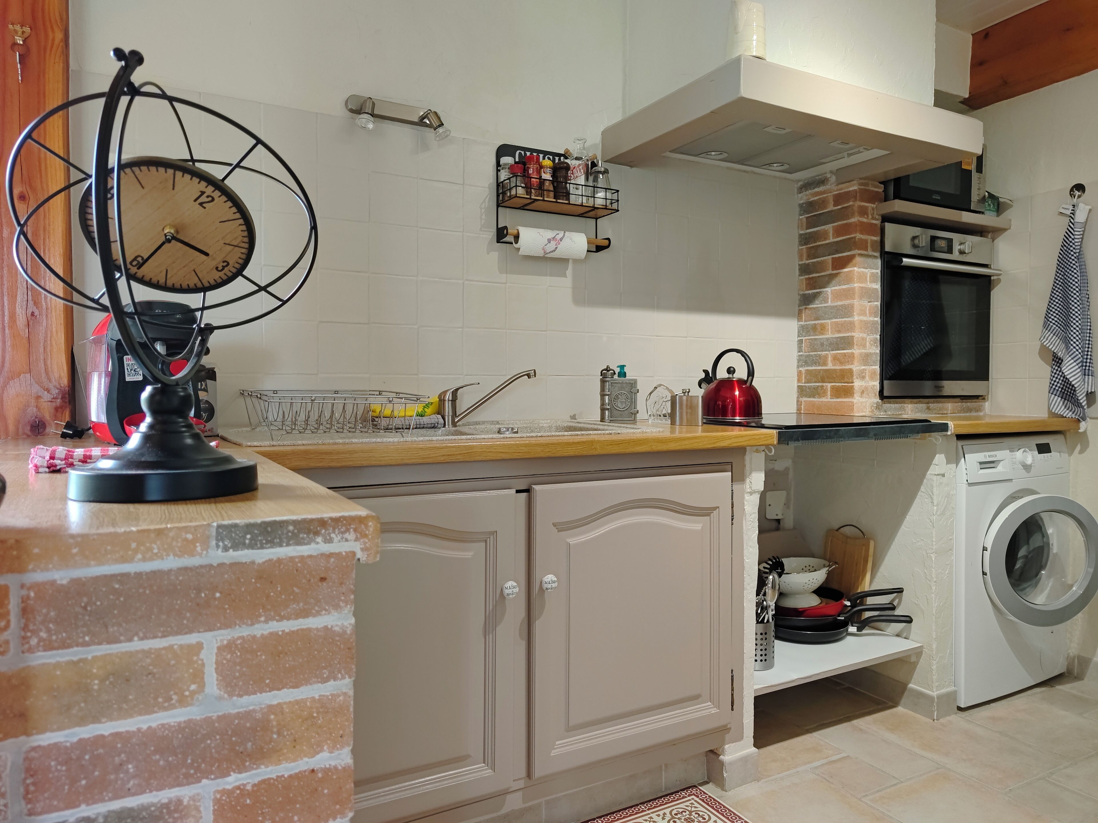 Geladeira, fogão, cooktop, lava-louças