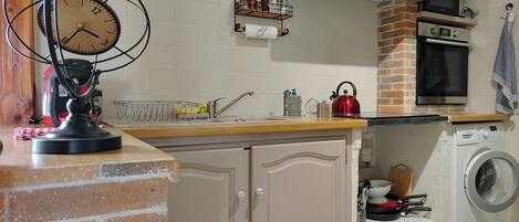 Geladeira, fogão, cooktop, lava-louças