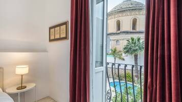 Deluxe Double or Twin Room | View from room