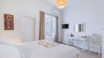 Deluxe Double or Twin Room | View from room