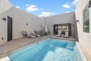 A heated pool - All Decked Out: Private Pool + Roof Top Deck + Golf (Hurricane)
