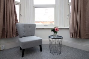 6 dormitorios, tabla de planchar con plancha, wifi gratis