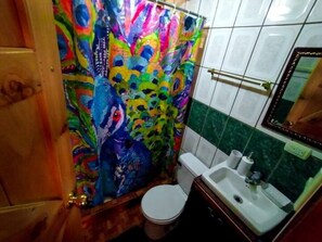Chuveiro, secador de cabelo