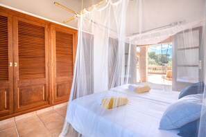 3 habitaciones, tabla de planchar con plancha y wifi gratis