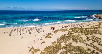 AGUILA Finca for 6 with pool in Cala Mesquida