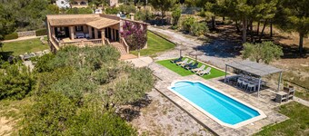 AGUILA Finca for 6 with pool in Cala Mesquida