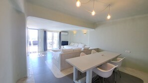 1 bedroom, in-room safe, travel crib, free WiFi