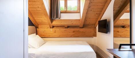 1 soverom, skrivebord og wi-fi