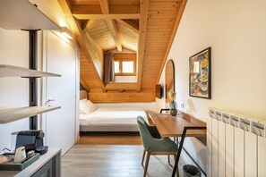 1 slaapkamer, een bureau, wifi