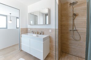 Departamento | Baño | Regadera, amenidades de baño gratuitas, secadora de cabello, toallas 