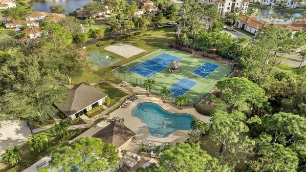 Sport court - Luxury Family Getaway (Naples)