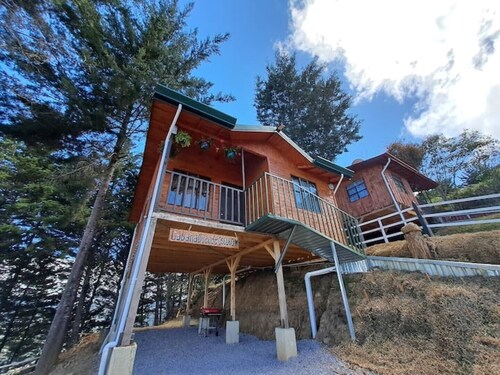 Dark Goblin Cabin - Paradise IN THE Mountains!