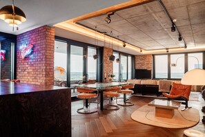 Living area - SKYLUX21-Designer Penthouse W Concierge (Luxembourg City)