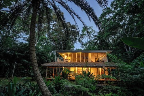 VILLA OASIS – DSCHUNGELPARADIES AM STRAND