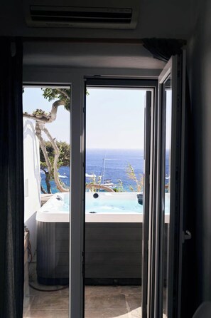 Interior - Villa 9 - Sea View, Private Jacuzzi for 5, Shared Pool,Gym,Bar (Mykonos)