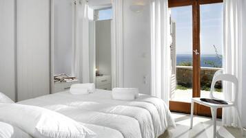 2 bedrooms, in-room safe, iron/ironing board, travel cot