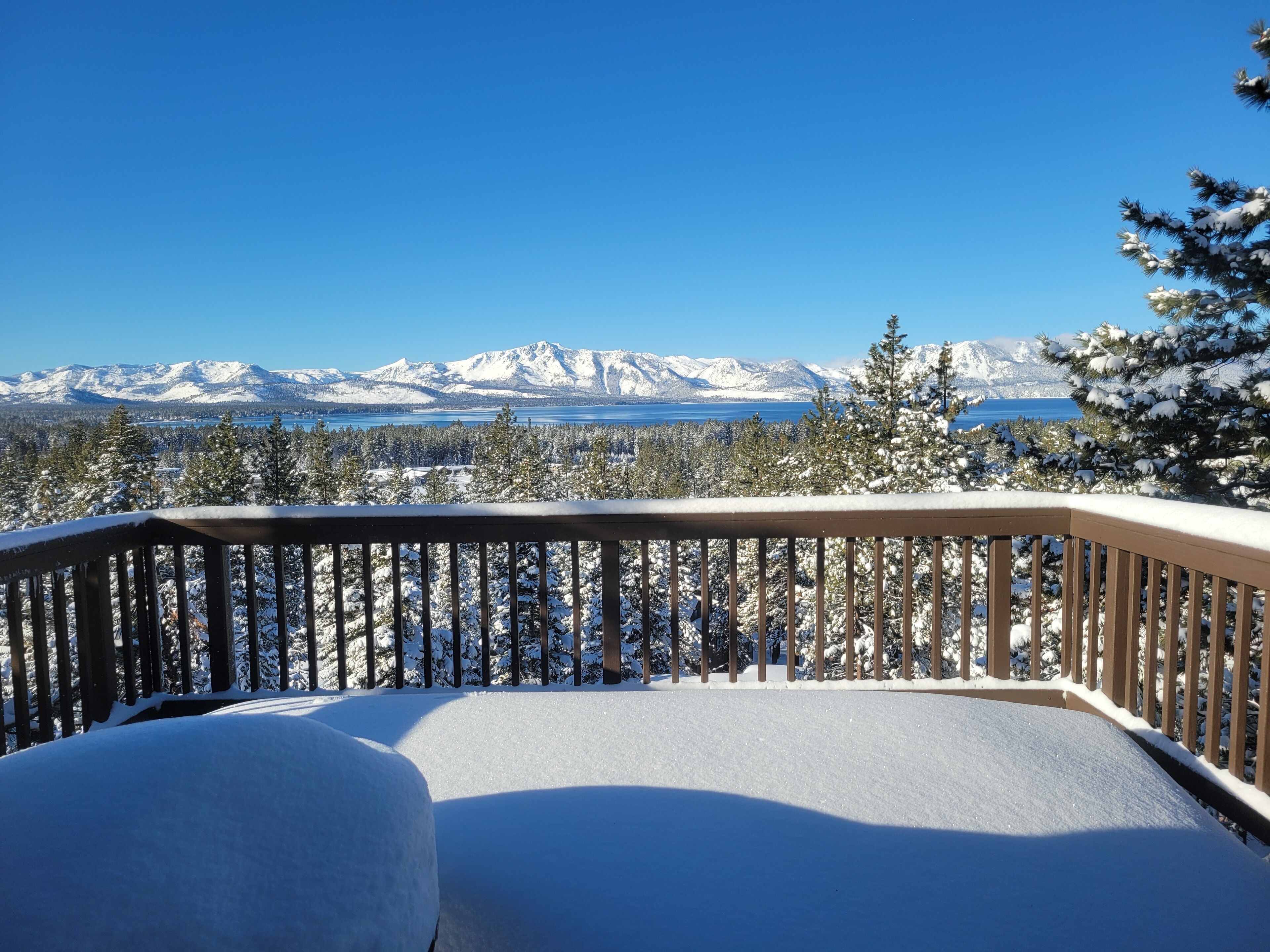 Spectacular Lake Tahoe Views! Close to Heavenly Mountain & Nevada Beach