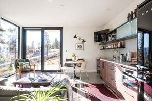 Fridge, microwave, oven, stovetop - Private suite 2 bedroom in the Southern Okanagan BC reg #H082210588 (Oliver)