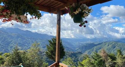 Cabaña Aurora Cozy Cabin With an Amazing View!