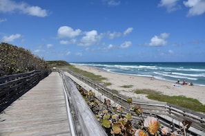 Beach nearby - The Villa #1 (North Palm Beach)