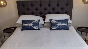 Unclassified image, 3 of 24, button - Eden Cottage sleeps six and is decorated with a relaxing vibe very close to the town & beach. (Whitstable)