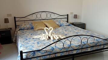 2 bedrooms