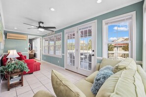 Smart TV, books - 5BR Beach House w/ Heated Pool | Great Views! (North Myrtle Beach)
