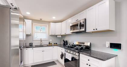 Five75 Lux PROV - Master Suite Mins Away from Federal Hill