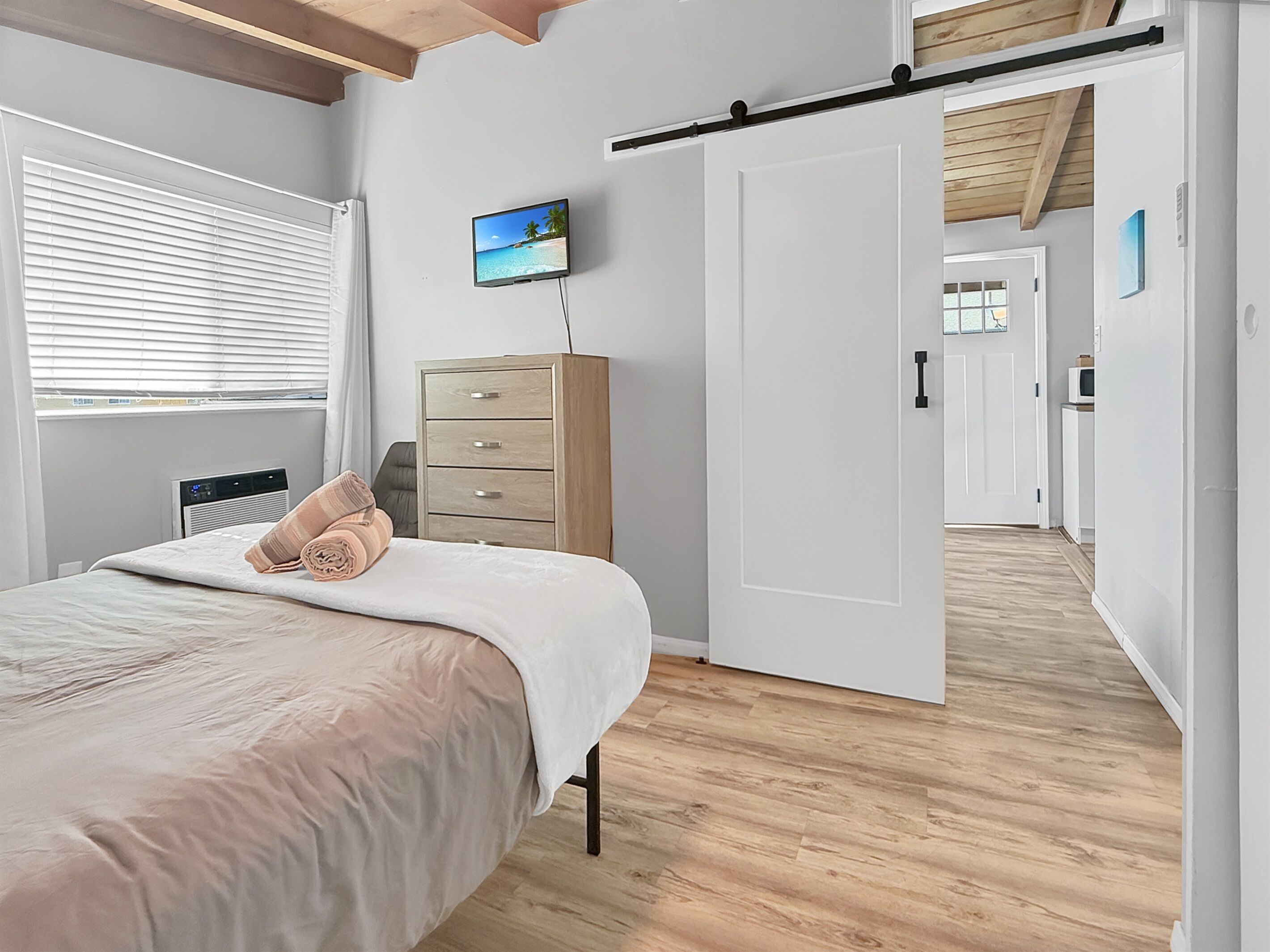 1 chambre, fer et planche à repasser, lit parapluie, Wi-Fi gratuit