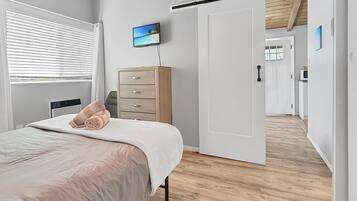 1 chambre, fer et planche à repasser, lit parapluie, Wi-Fi gratuit