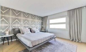 2 chambres, bureau, fer et planche à repasser, Wi-Fi gratuit