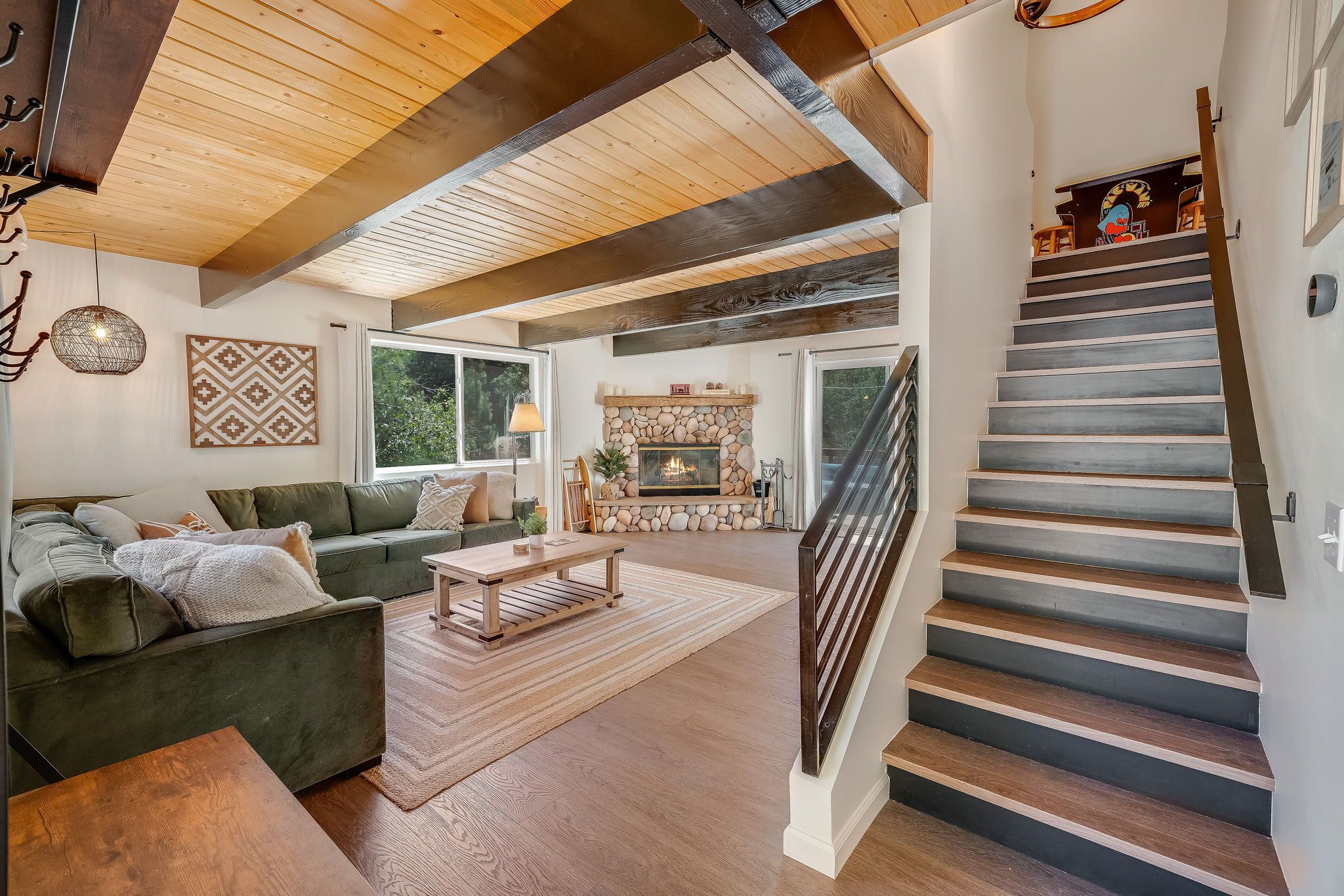 Smart-TV, Kamin, Videospielkonsole