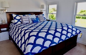 4 quartos, escrivaninha, Wi-Fi, roupa de cama