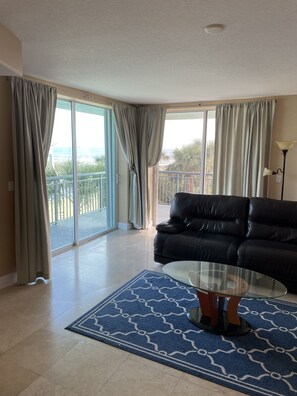 Living area - Ocean Front 3BR/2.5Bth Condo 2500sqft (Cocoa Beach)