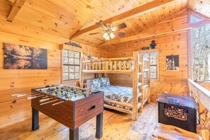 Game room - Moonshine Ridge Cabin with Hot Tub and Fire Pit: ALL REASONABLE OFFERS CONSIDERED (Pigeon Forge)
