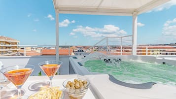 Bain à remous extérieur