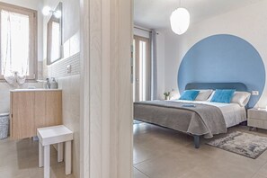 3 chambres, fer et planche à repasser, Wi-Fi gratuit, draps fournis