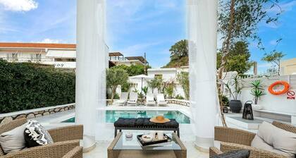 Mikaelas Pool House
