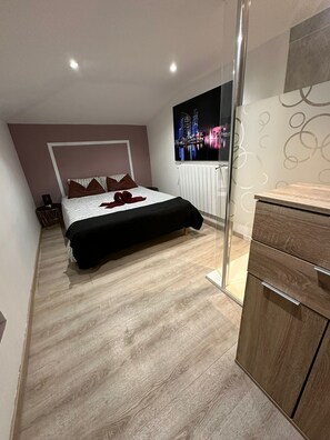 1 Schlafzimmer, kostenloses WLAN, Bettwäsche