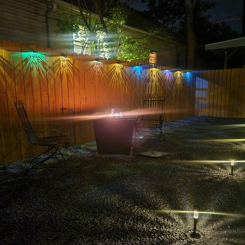 Cozy downtown cottage w fenced yard, firepit and covered parking