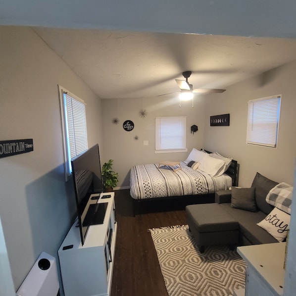 1 chambre, accès au Wi-Fi (inclus), literie fournie
