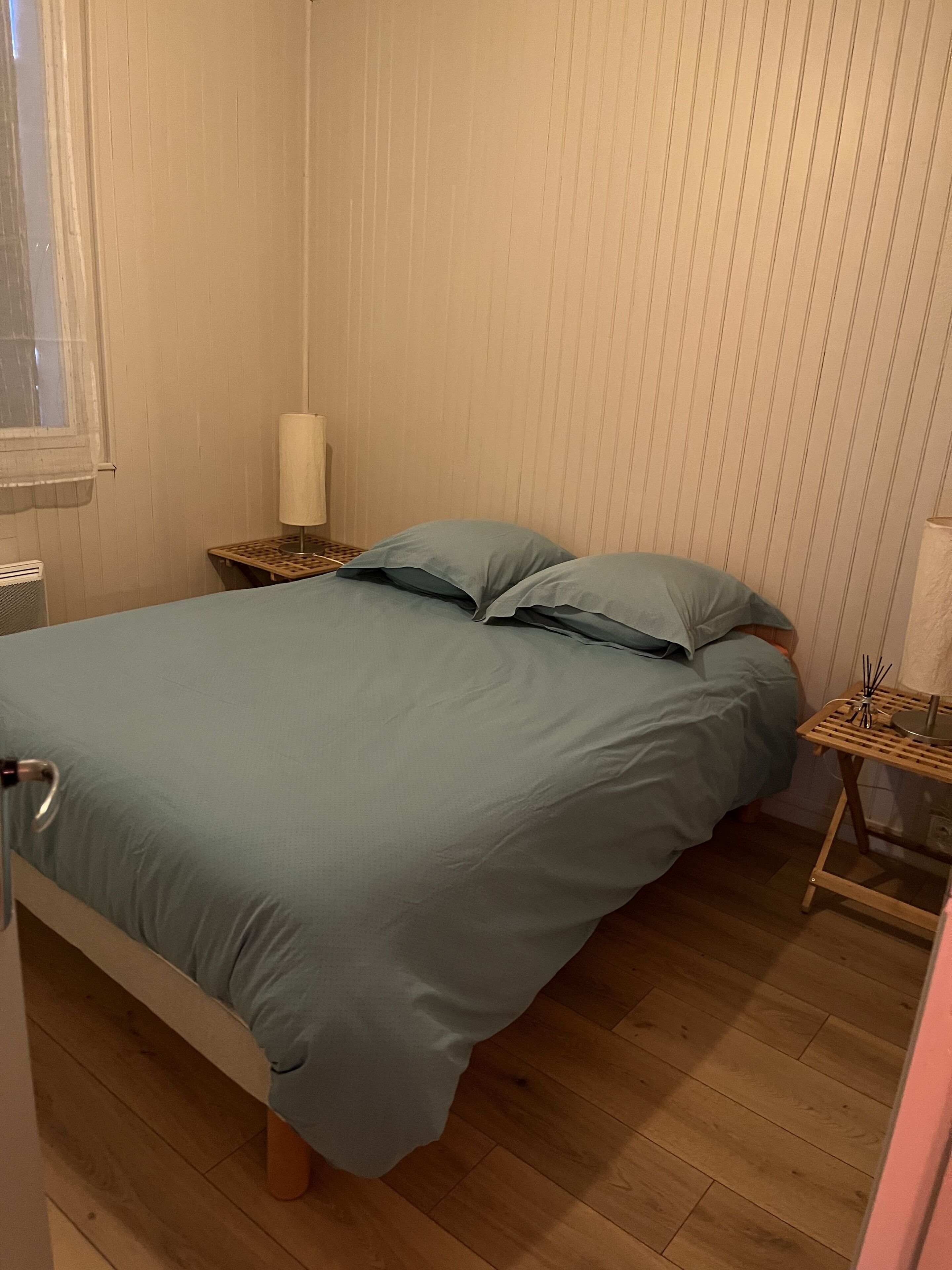 3 chambres, fer et planche à repasser, lit parapluie, draps fournis